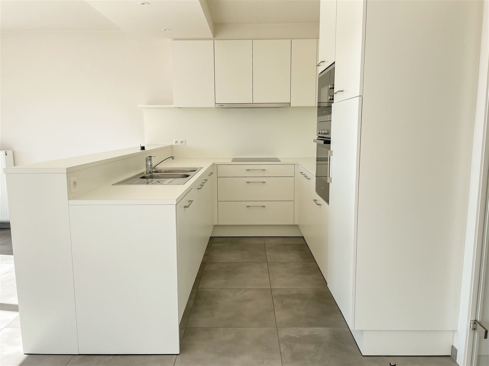 ACCBED4B-5B96-41ED-A5FB-2B3313436566