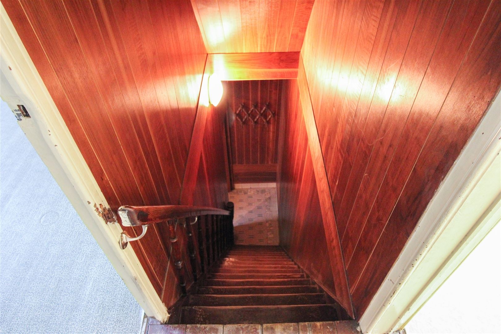 CE8577D5-828C-4ABA-93C9-A61940C3A5C7