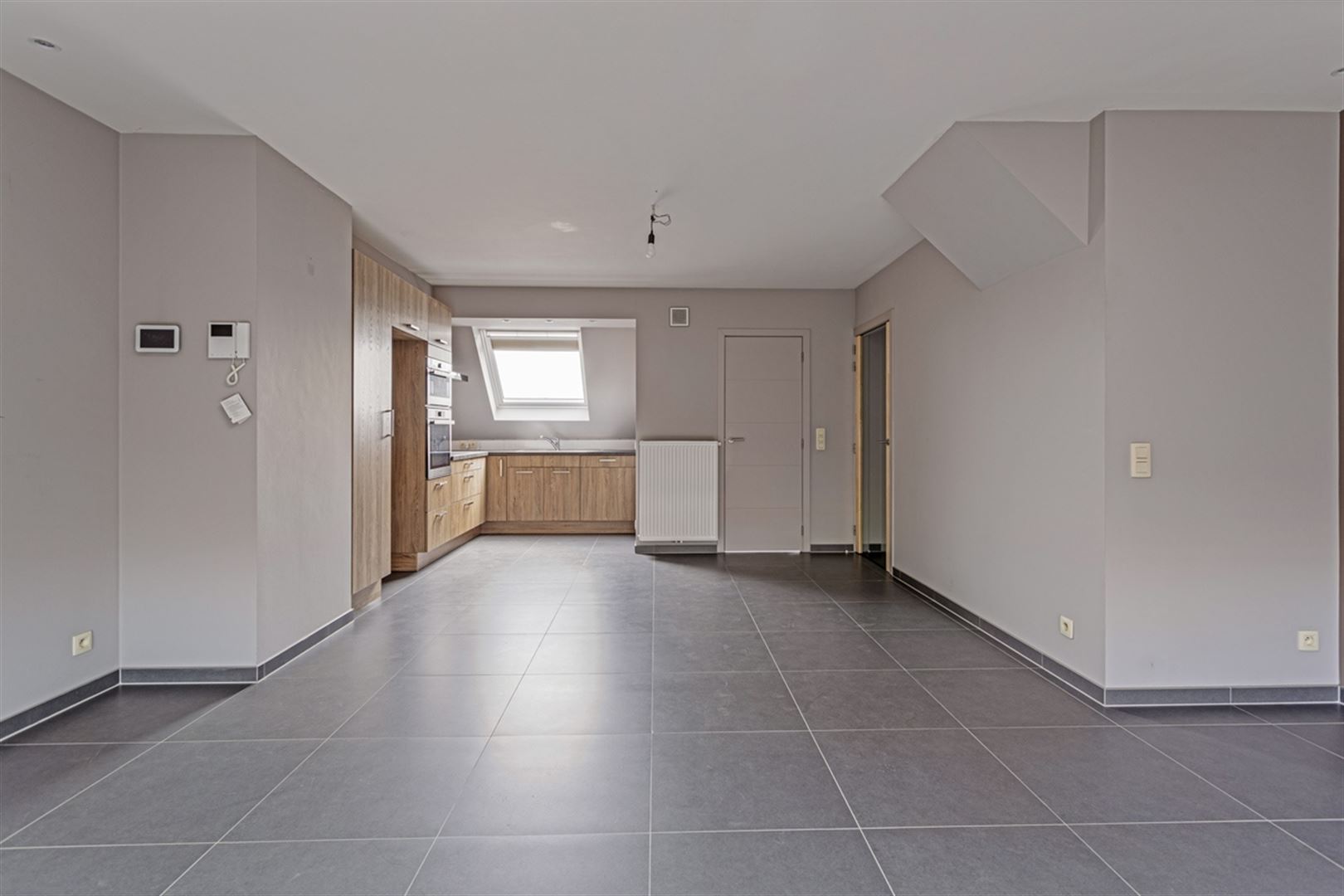 FredericBruneellaan38303Ronse06