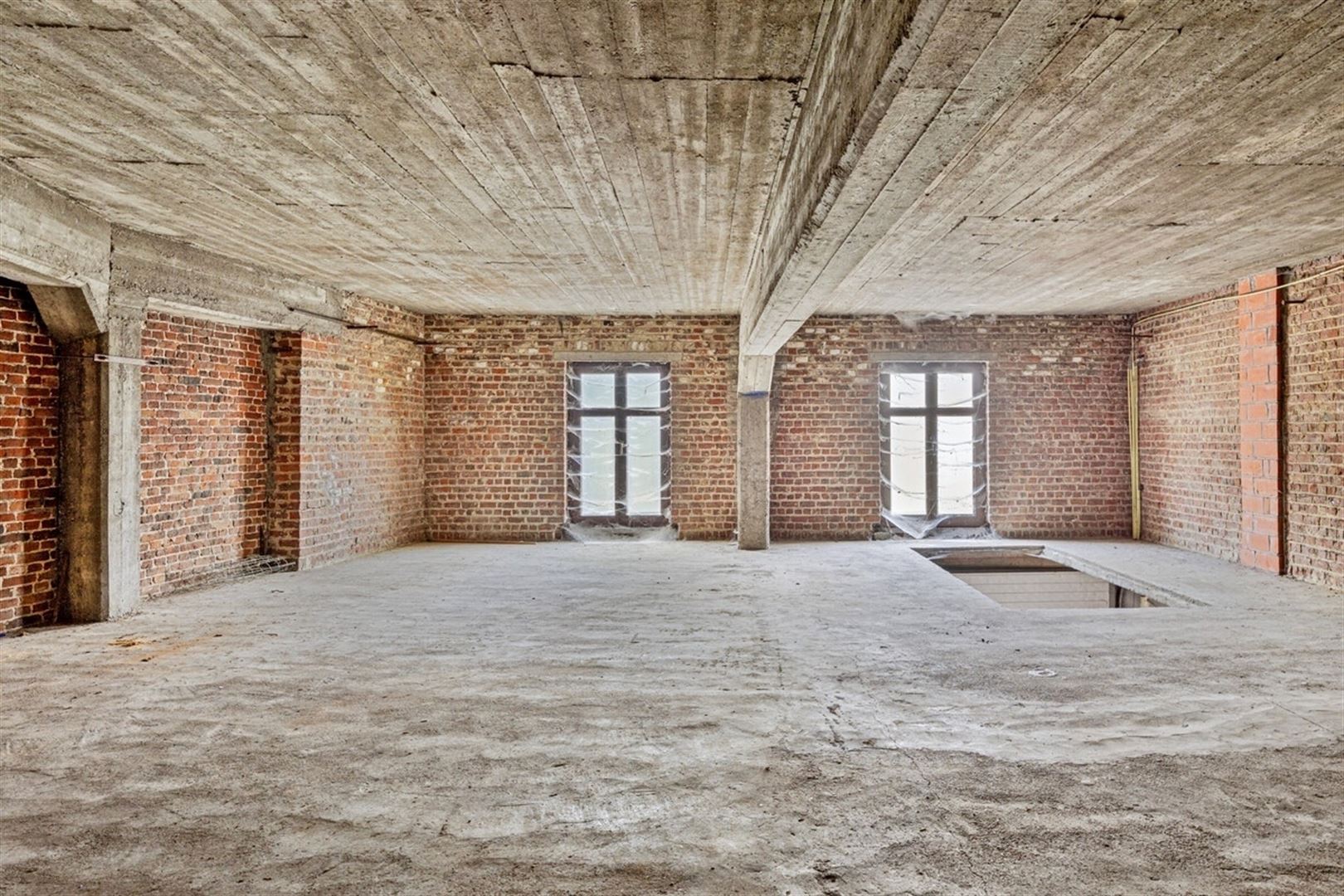 HOOGSTRAAT 23 NEDERZWALM-HERMELGEM