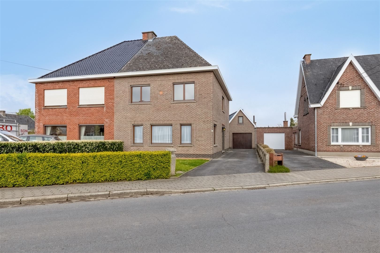 PUITHOEKSTRAAT 8 NEDERENAME