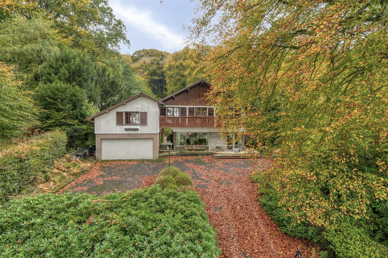 Ruedeschataigniers10Amougies05