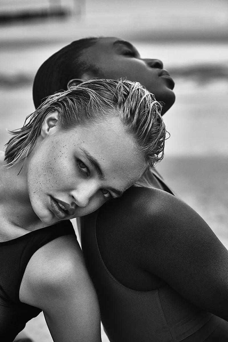 Black and White — fashionfotografie door Lesley Hoste