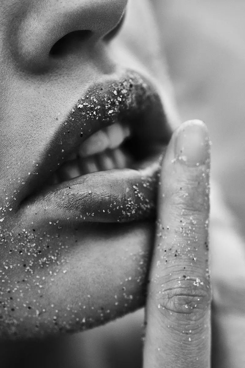 Black and White — fashionfotografie door Lesley Hoste