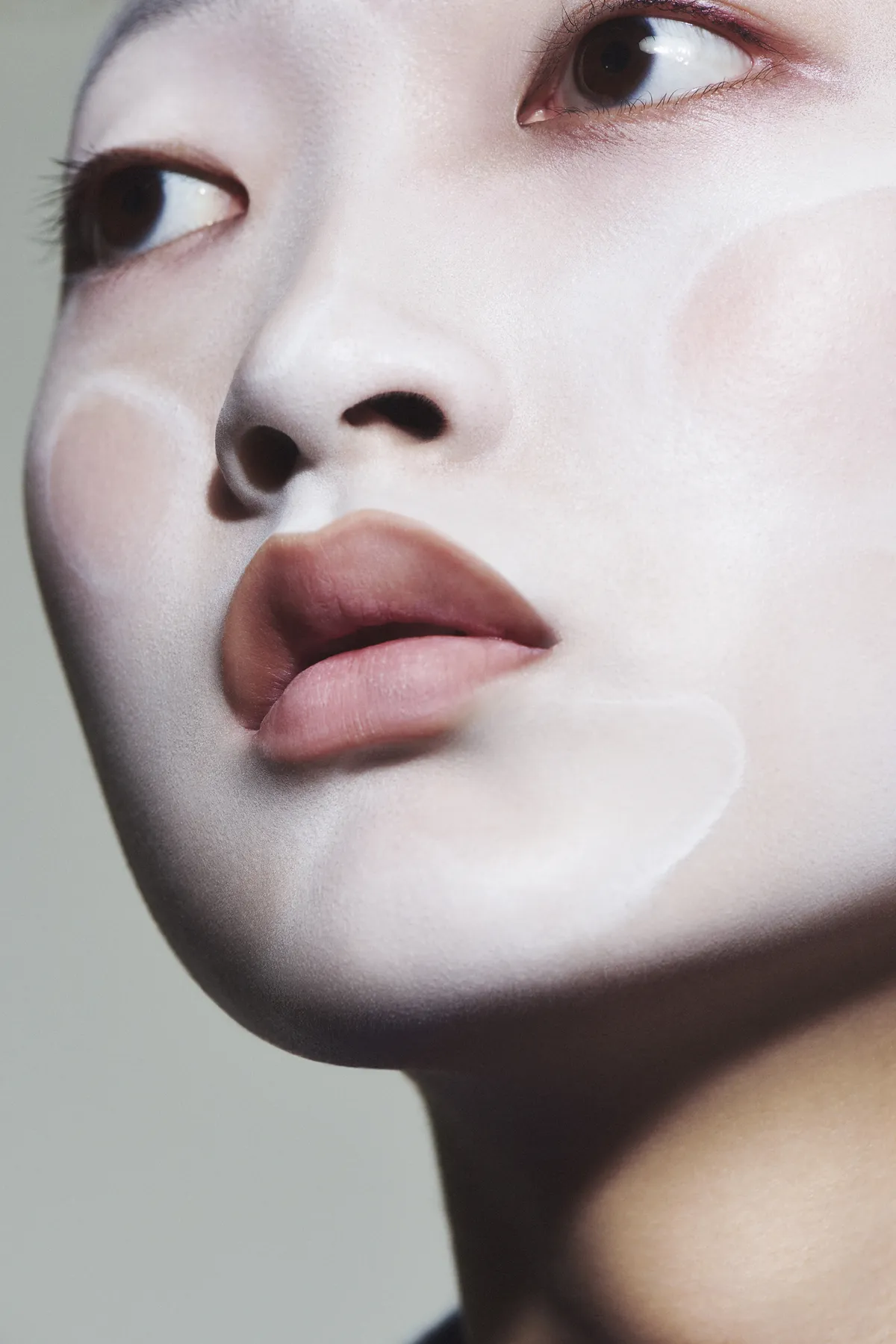 Mie for Mirror Mirror — beautyfotografie door Lesley Hoste