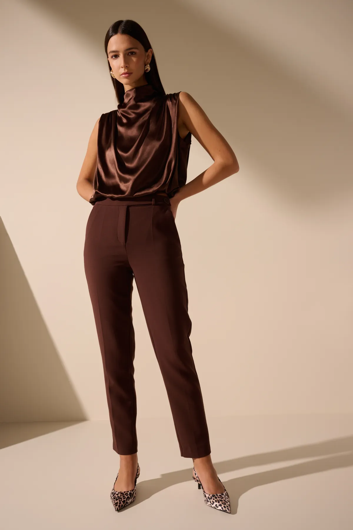 Oscar Ecomm — fashionfotografie door Lesley Hoste