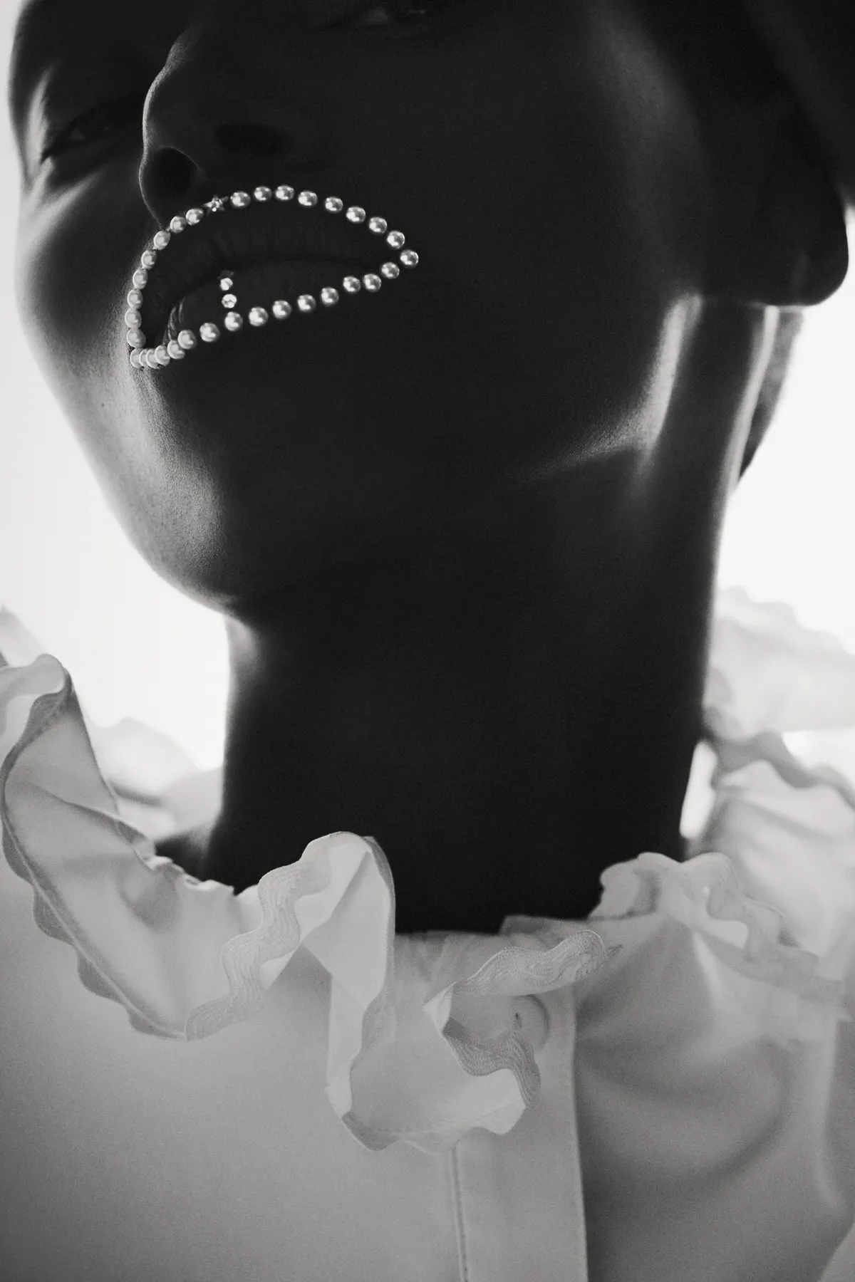 Secret Glamour — beautyfotografie door Lesley Hoste