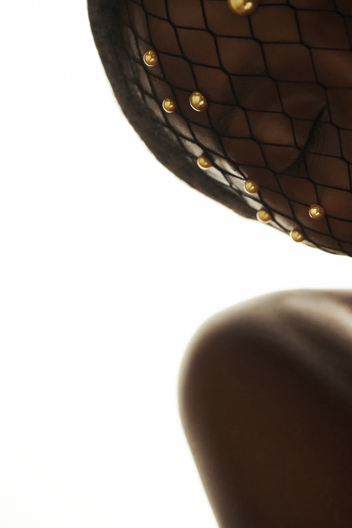 Secret Glamour — beautyfotografie door Lesley Hoste