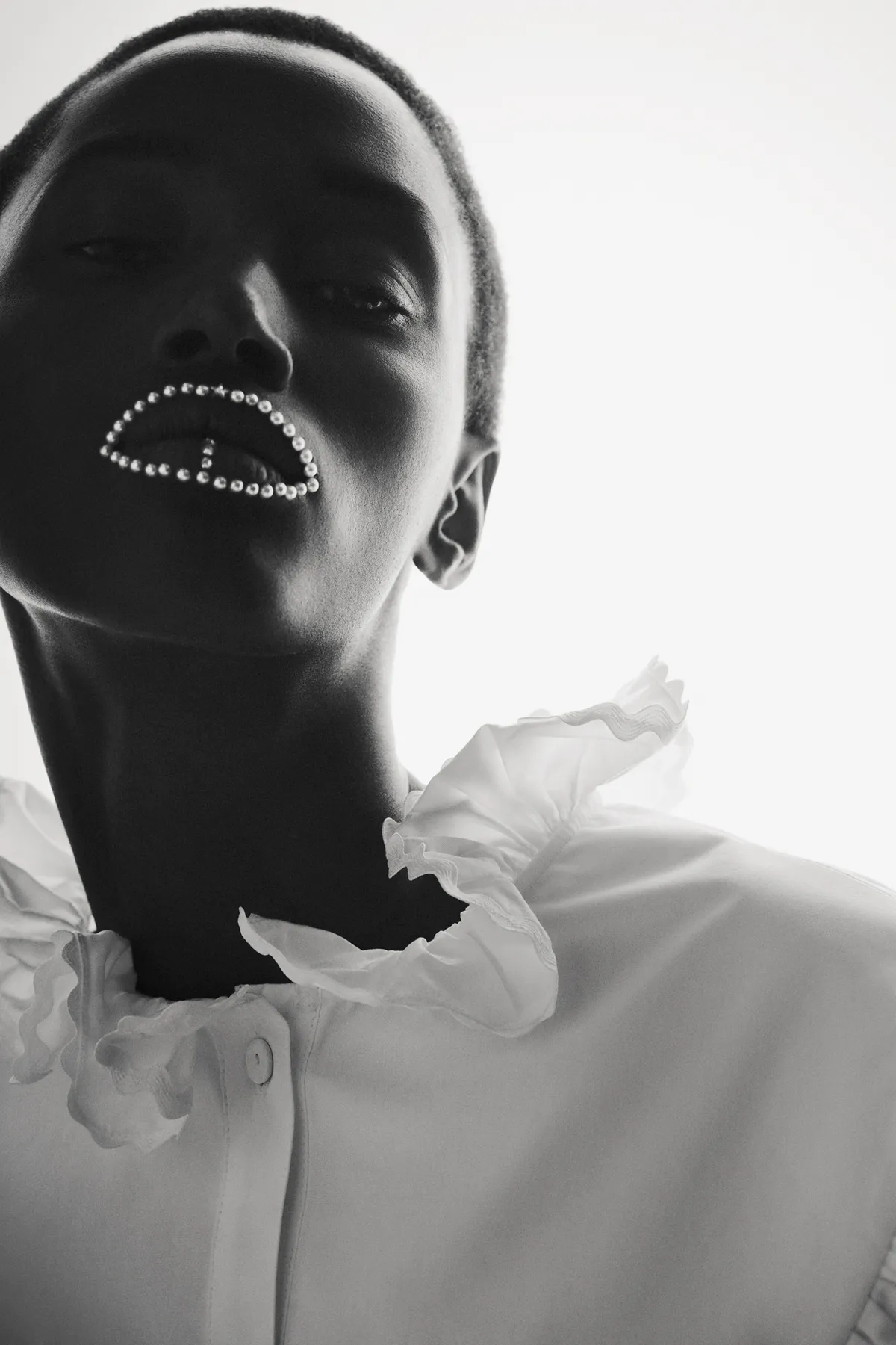Secret Glamour — beautyfotografie door Lesley Hoste