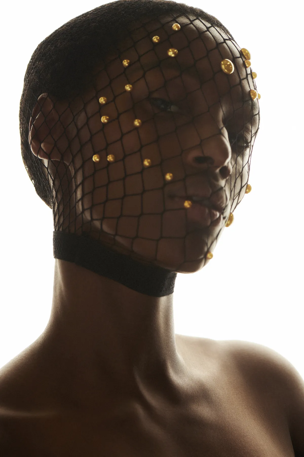 Secret Glamour — beautyfotografie door Lesley Hoste