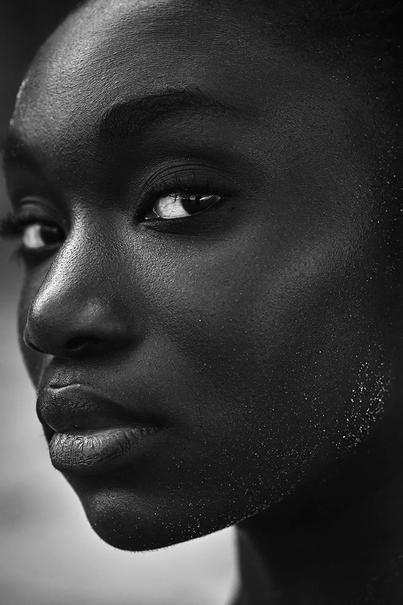 Unpublished — beautyfotografie door Lesley Hoste